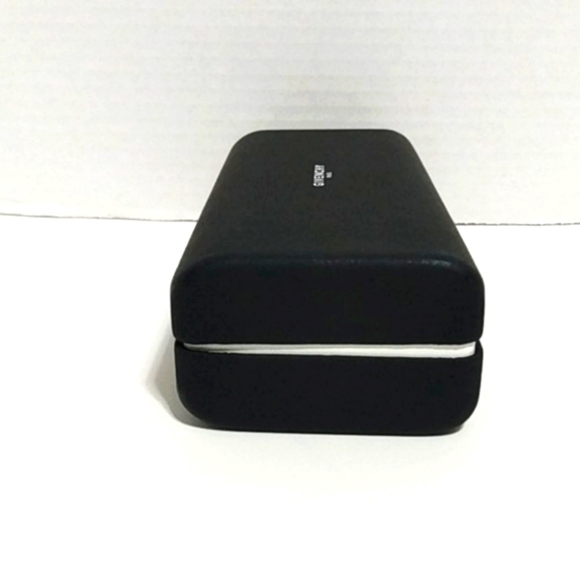 GIVENCHY PARIS EYEGLASS CASE - Picture 4 of 13